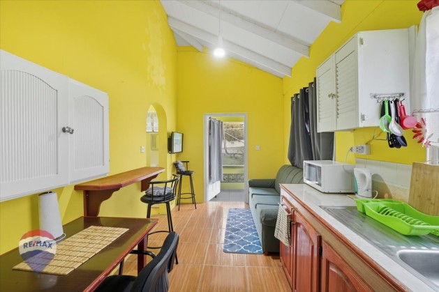 07-Circular Drive_-9