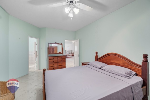 23-Point View Drive-11