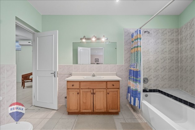 24-Point View Drive-12