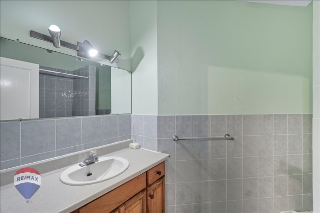 27-Point View Drive-9