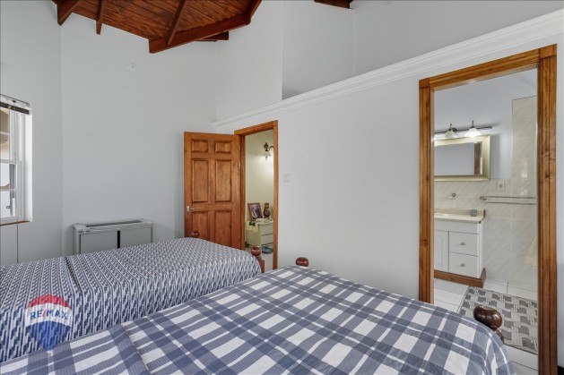 34-Point View Drive-15