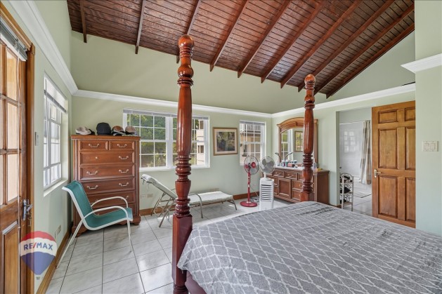 37-Point View Drive-18