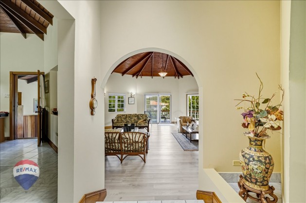 46-Point View Drive-31