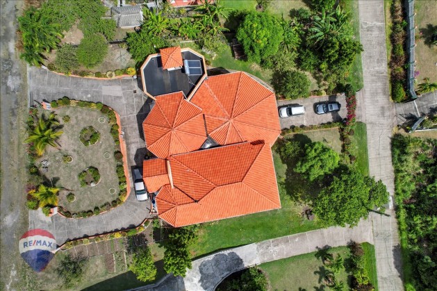 11-Point View Drive-51